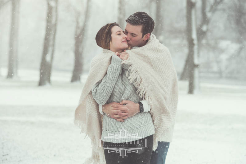 snow engagement session, south bend indiana engagement session, outside engagement session, winter engagement session, mishawaka engagement session, nico studios